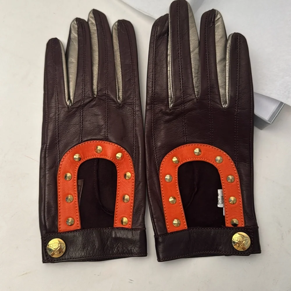 VIVIENNE WESTWOOD
BRAND NEW VINTAGE GLOVES ORANGE/BROWN/SILVER LEATHER WSTUDS M - Picture 4 of 17
